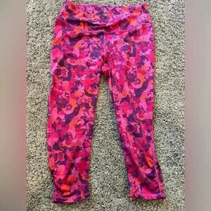 GAIAM tight fit capris-women’s M